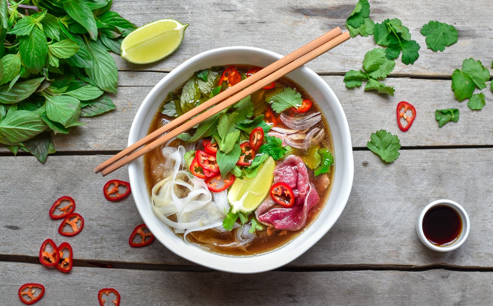 Pholévka (Pho Bo)