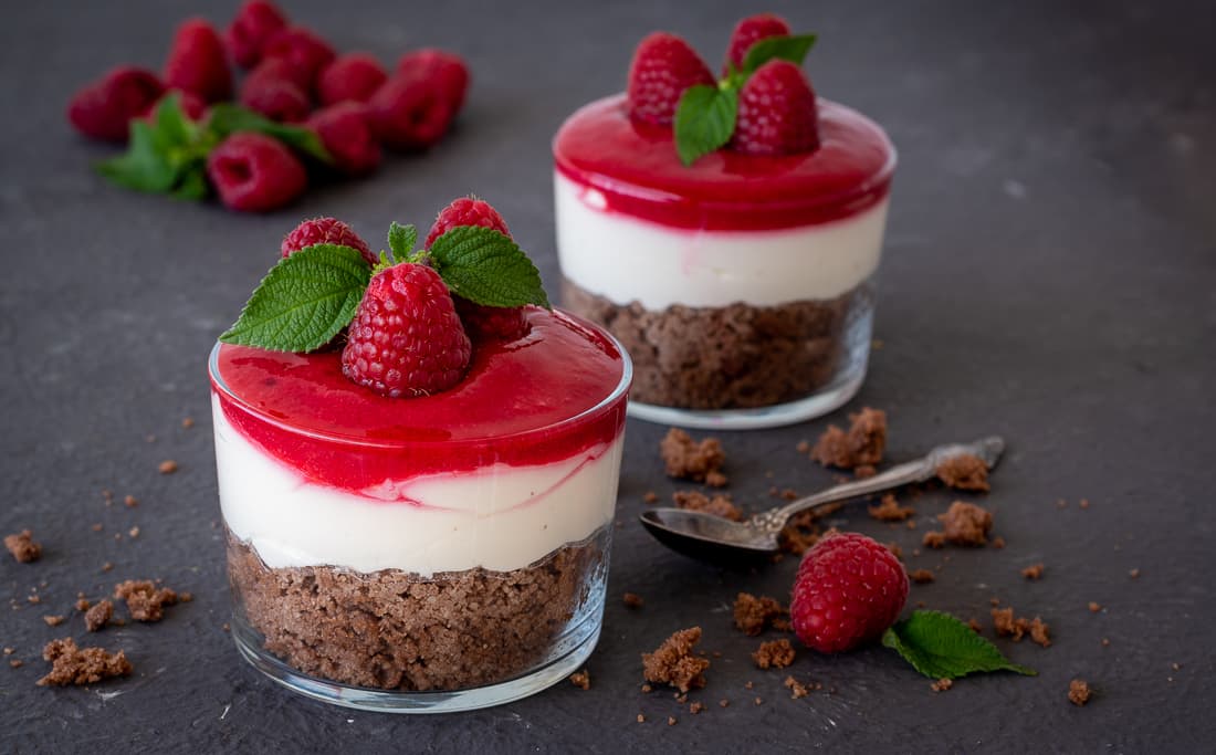 Malinové cheesecakes ve skleničkách