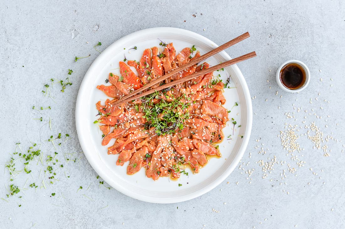Lososové carpaccio s citrusovou omáčkou
