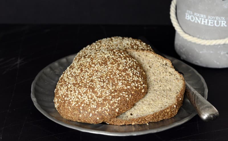 Hamburgerové sezamové housky