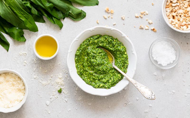 Pesto z medvědího česneku