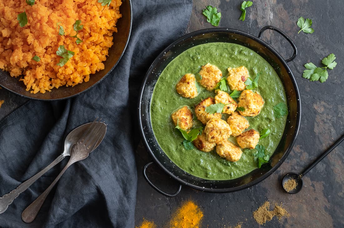 Masové kuličky ve špenátovém curry