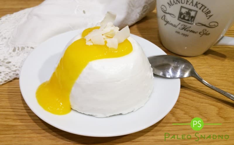Kokosová panna cotta s mango přelivem