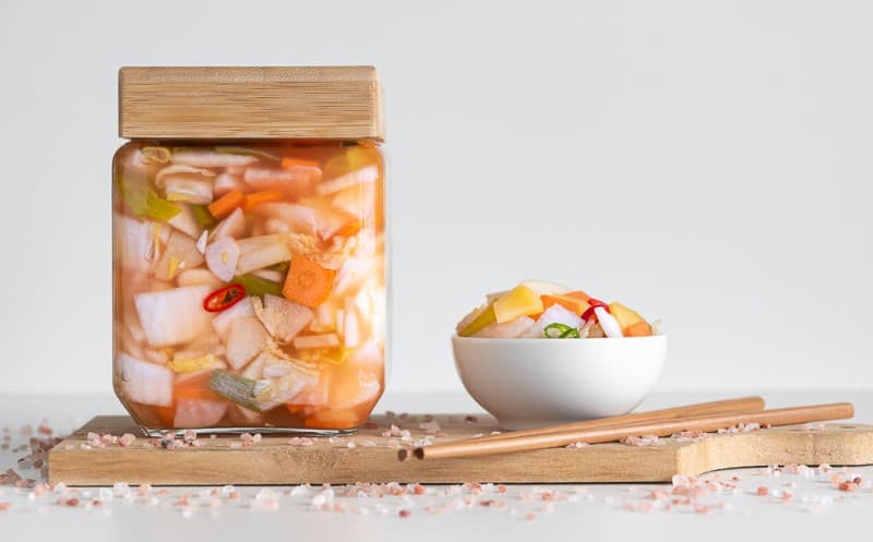 Růžové vodní kimchi Nabak 나박김치