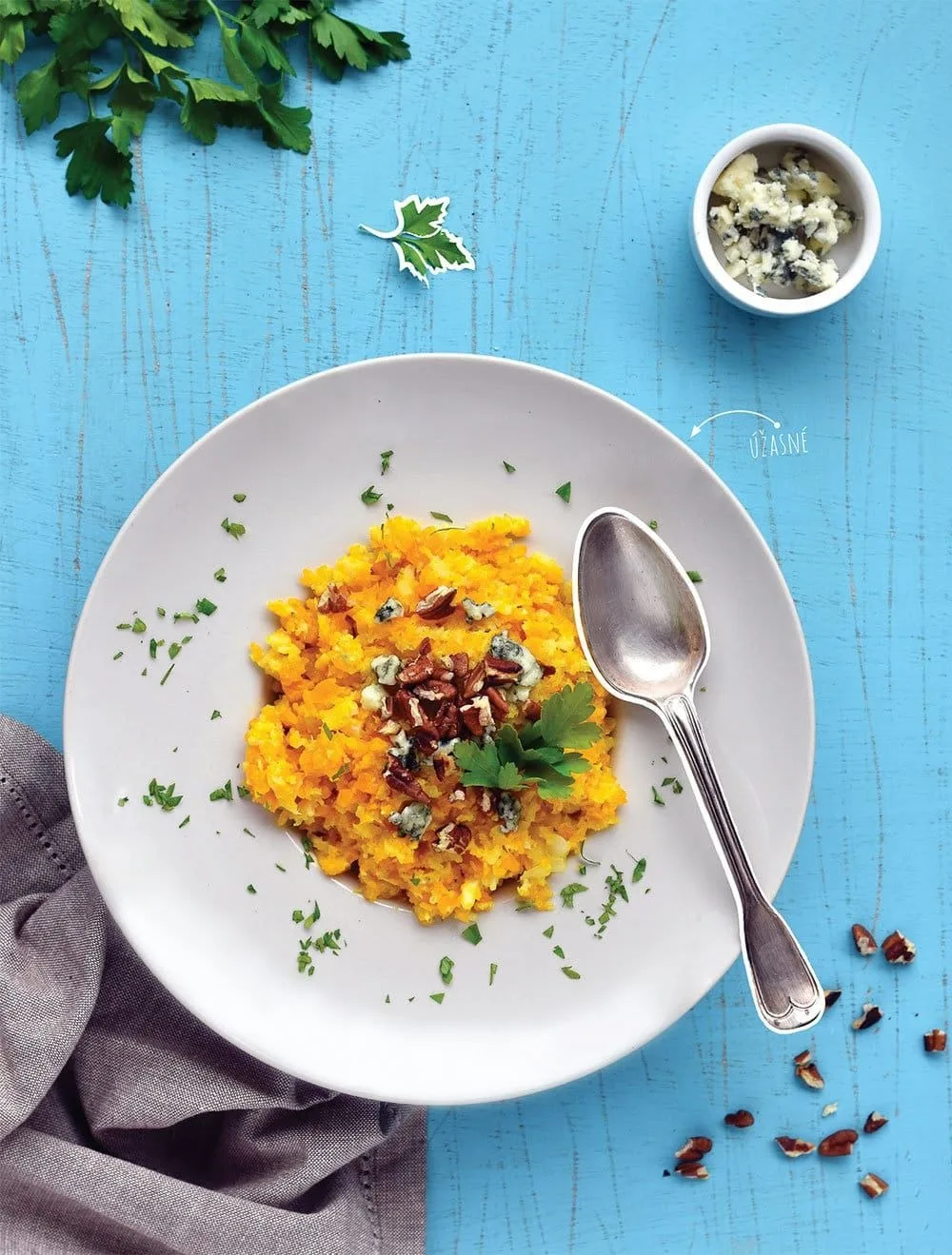 Ukázka z Voňavé kuchařky: dýňové risotto s modrým sýrem a ořechy