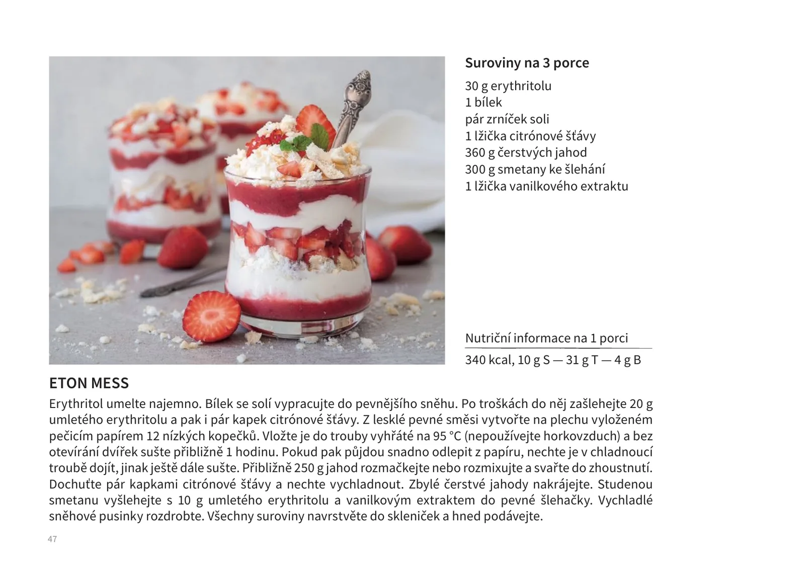 Ukázka stránky z e-knihy 53 receptů 2025: recept Eton mess, na fotografii sklenice s vrstvami šlehačky, jahodového rozvaru, drcených pusinek a čerstvých jahod