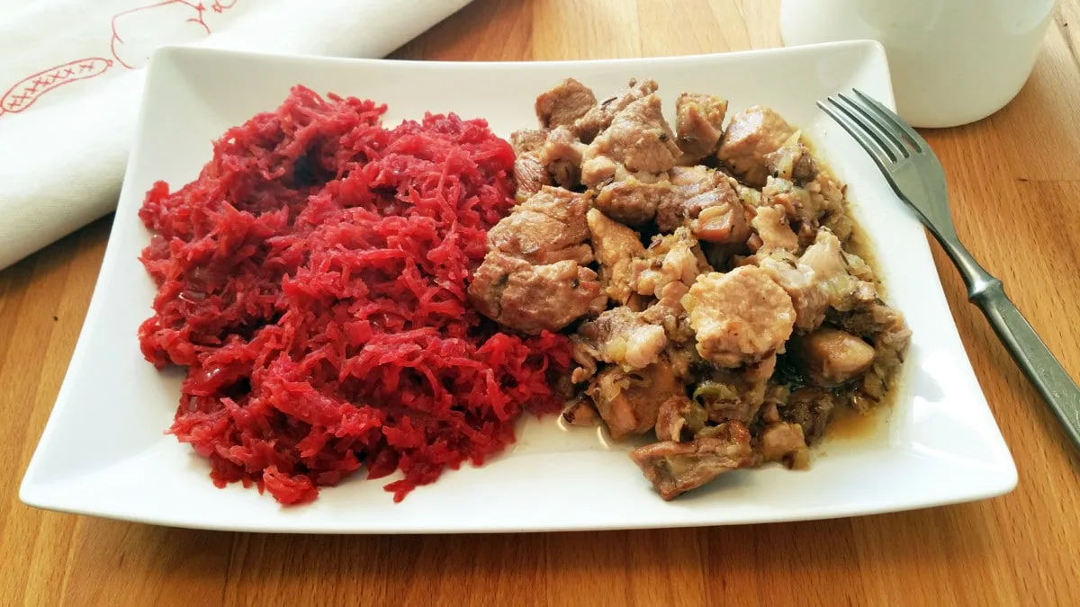 Vepřoví vrabci se “zelím” z řepy a kedlubny